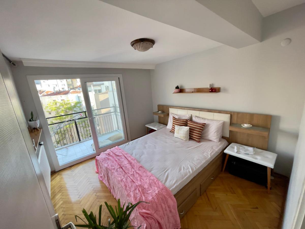 Apartment Delight: Cozy Alsancak