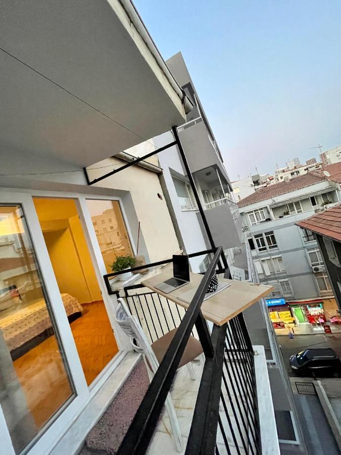 Apartment Delight: Cozy Alsancak